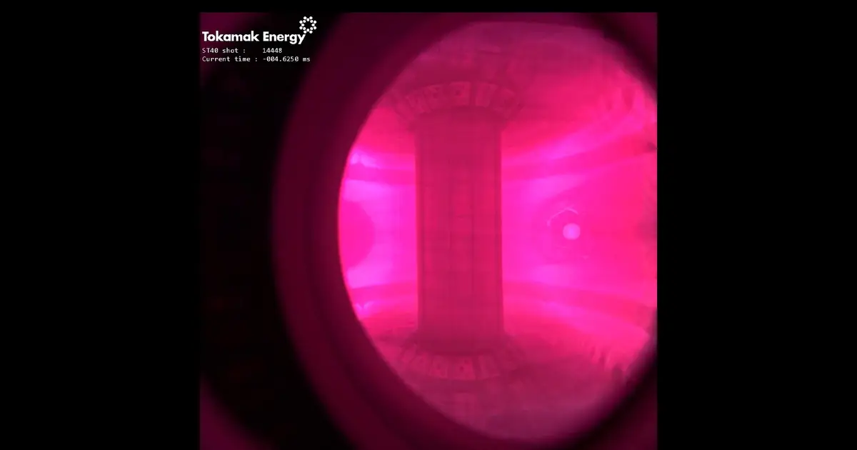 Watch Plasma Erupt in Full Color Inside a Fusion Reactor at 16,000 FPS