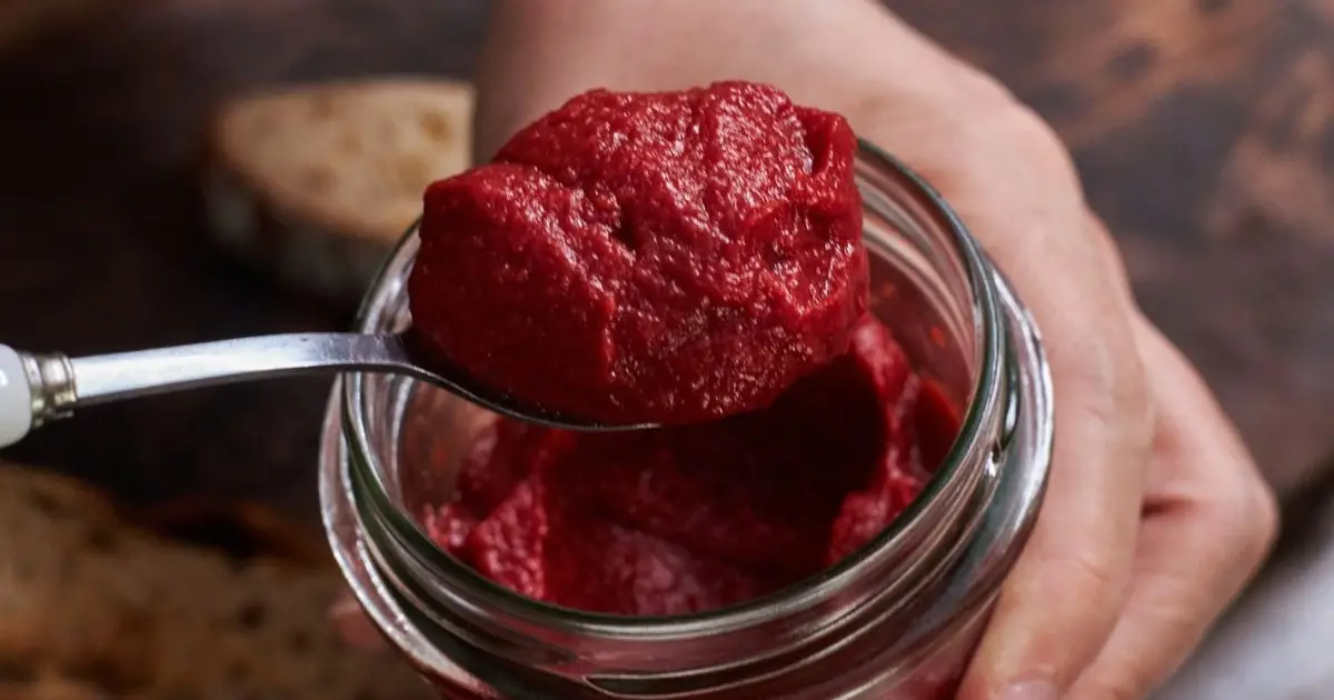 Scientists Had People Eat Tomato Paste For 3 Months. Their Brain Scans Looked Different.