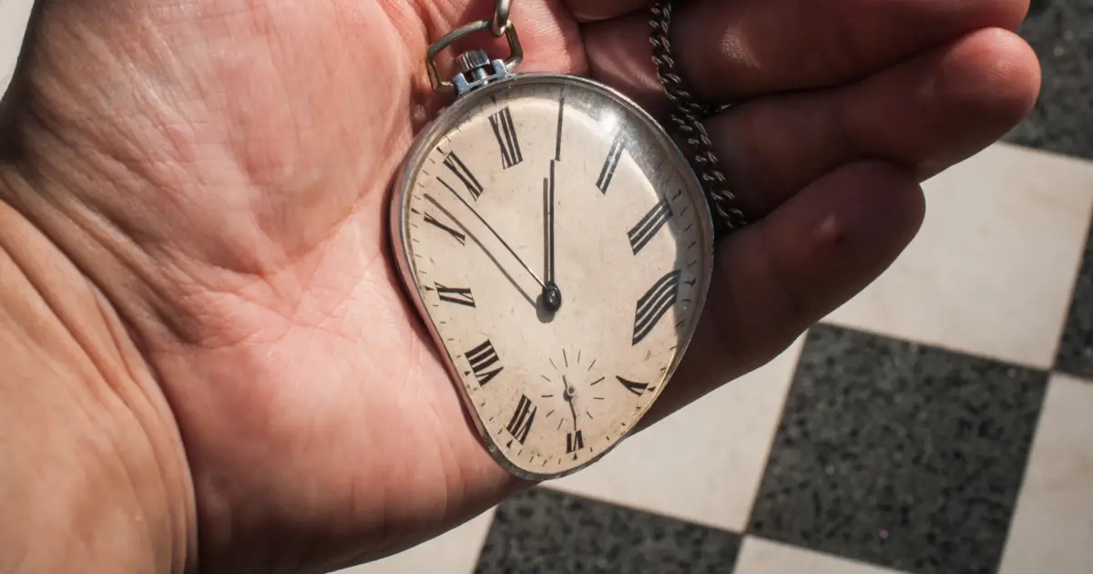Physicists Propose a Strange New State of Matter: A Liquid That Can Flow in Time
