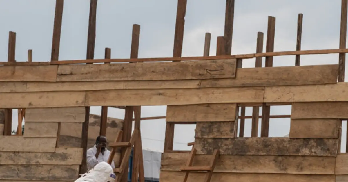 Ebola cases increase almost 40% in a week as death toll passes 200