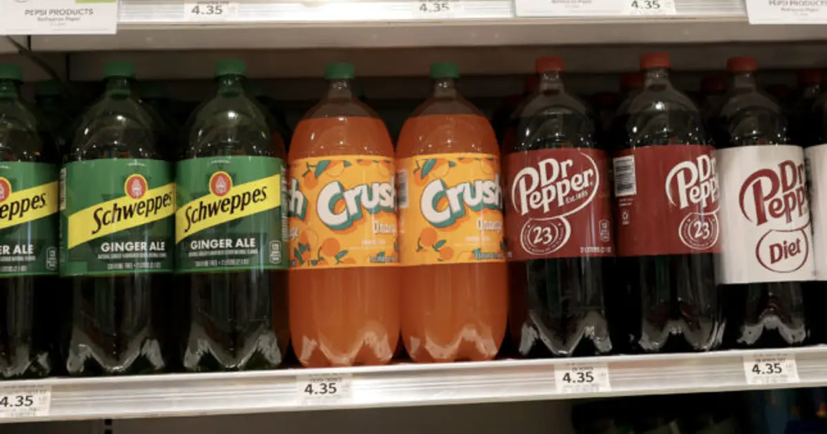 Senate advances MAHA-friendly bill for food warning labels and junk food ad bans