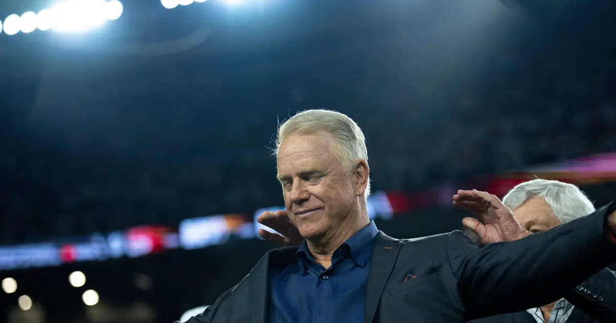 Boomer Esiason says the Super Bowl shouldnt be in California