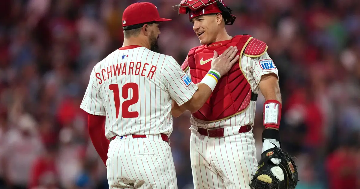 J . T . Realmuto thought Phillies career might be over until collapsed Bichette deal brought him back
