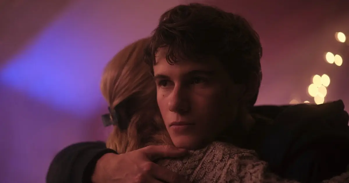 ‘Phony’ Stars Unpack That Wild Premise and Connie Britton’s Uncanny Transformation