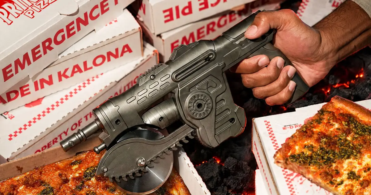 Xbox reveals Gears of War Lancer pizza cutter, immediately sells out