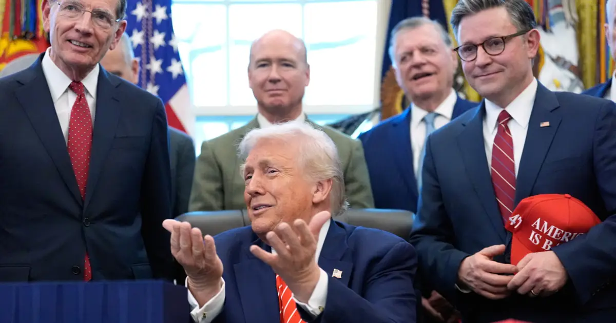 Trump approval rating bounces back after immigration changes